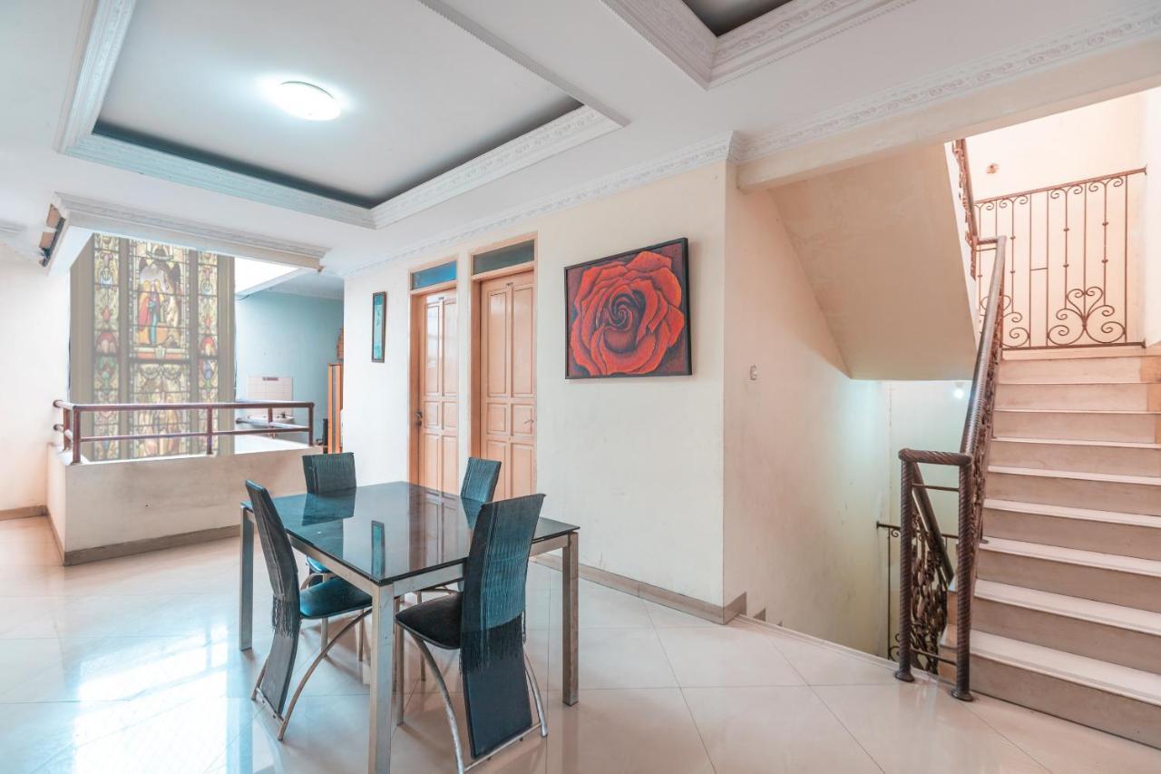 Oyo 2765 Mulia Raja Hotel Tangerang Bagian luar foto