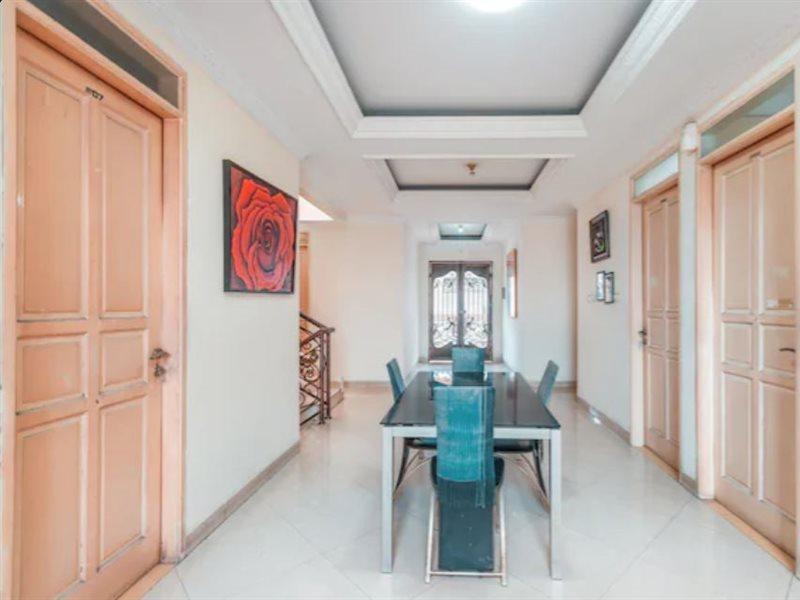 Oyo 2765 Mulia Raja Hotel Tangerang Bagian luar foto